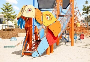 aura dino park dinosaur playground.