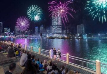 Australia Day Fireworks at South Bank, blue and purple fireworks