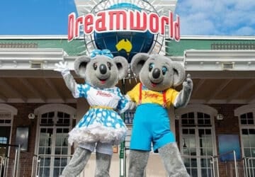 dreamworld, theme park