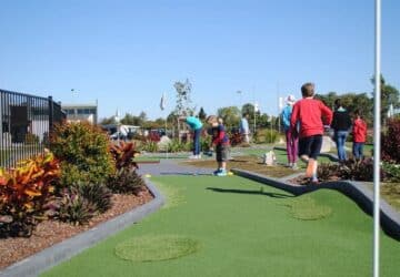 mini putt putt for kids brisbane