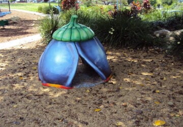 Blue flower cubby at Hill End Terrace Playground.