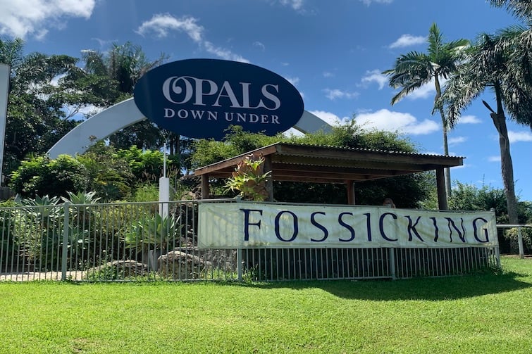 Main sign at Opals Down Under.