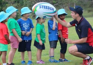 Physi kids trainer with young children.