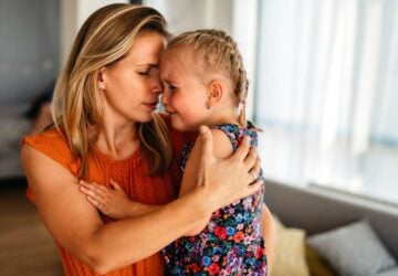PsychInMind mother and upset daughter.