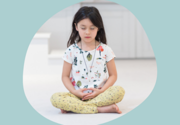 Kadampa Meditation Centre Brisbane girl meditating.
