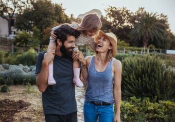 family seening a dentist brisbane